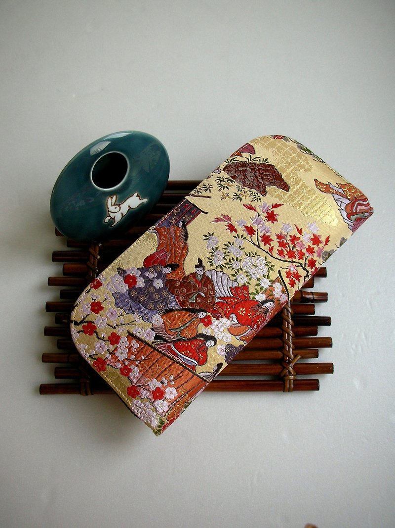 Jingxizhen Jintao Nishiki Weaving [The Tale of Genji - Flower Viewing. Banquet] - Long Clip / Wallet / - Wallets - Silk 