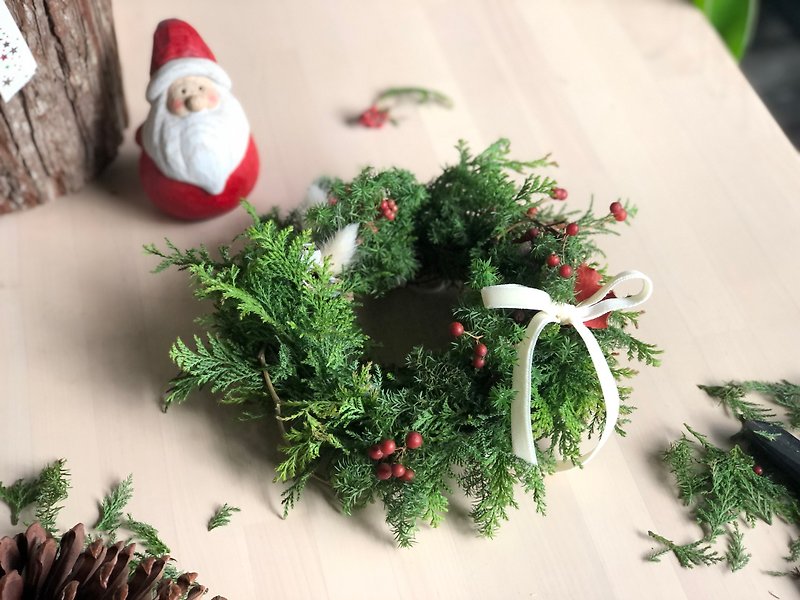 Christmas wreath - Items for Display - Plants & Flowers Green