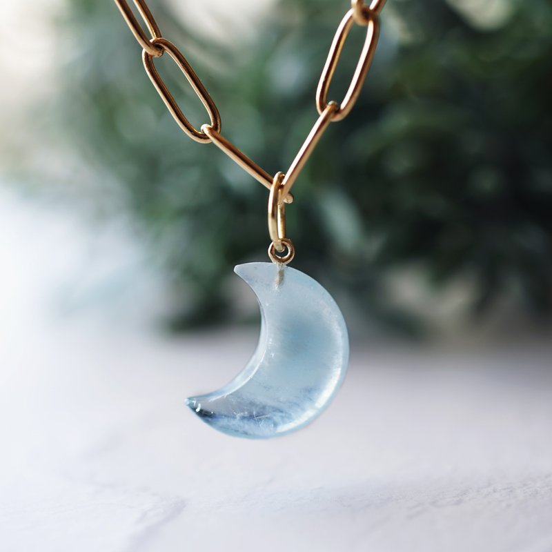 Aquamarine Moon and Surgical Stainless Stainless Steel Mantel Necklace Moon Rain - สร้อยคอ - เครื่องเพชรพลอย สีน้ำเงิน