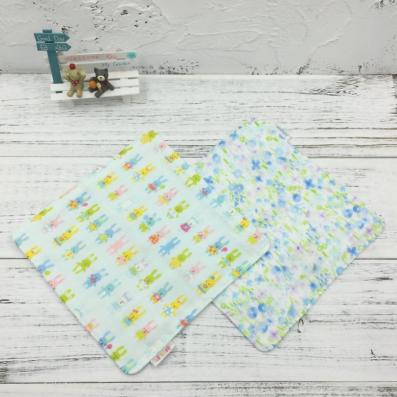 G26-soft feel gauze handkerchief (six layers of gauze) double-sided pattern lined with rabbits & watercolor flowers - Bibs - Cotton & Hemp 
