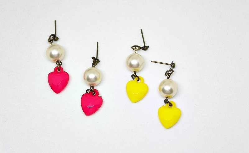 Alloy ＊My Little Love ＊_Pin Earrings (2 pairs) #快乐# - Earrings & Clip-ons - Plastic Red