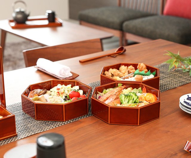 元田漆器 隅丸三段重6号 箱入り 飛騨春慶 隅丸三段重6号 | 工芸品