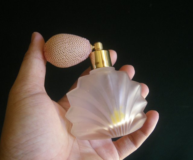昔】台湾製の初期のガラス香水瓶 - ショップ OLD-TIME 置物 - Pinkoi