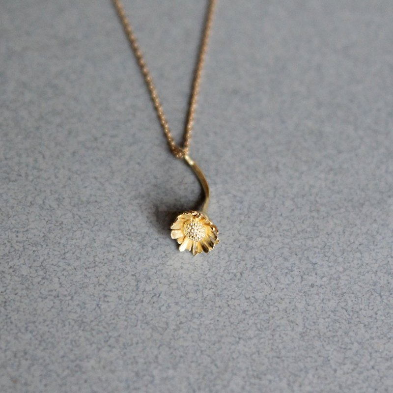 -18K 金- 小白菊 小花項鍊 /Chrysanthemum north pole necklaces - 項鍊 - 貴金屬 金色