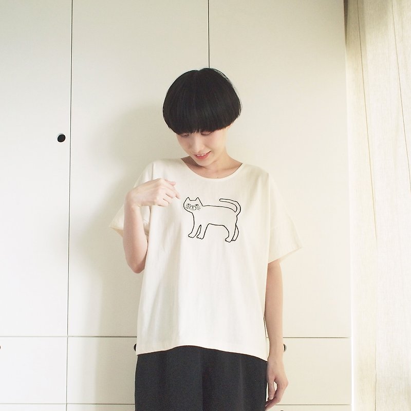 krajok cat t-shirt : natural - เสื้อยืดผู้หญิง - ผ้าฝ้าย/ผ้าลินิน ขาว