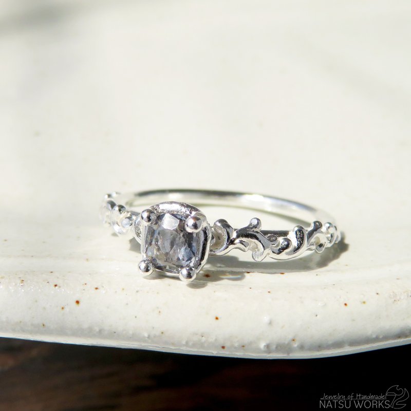 スピネル リング / Gray Spinel Botanical Ring - - 戒指 - 寶石 藍色