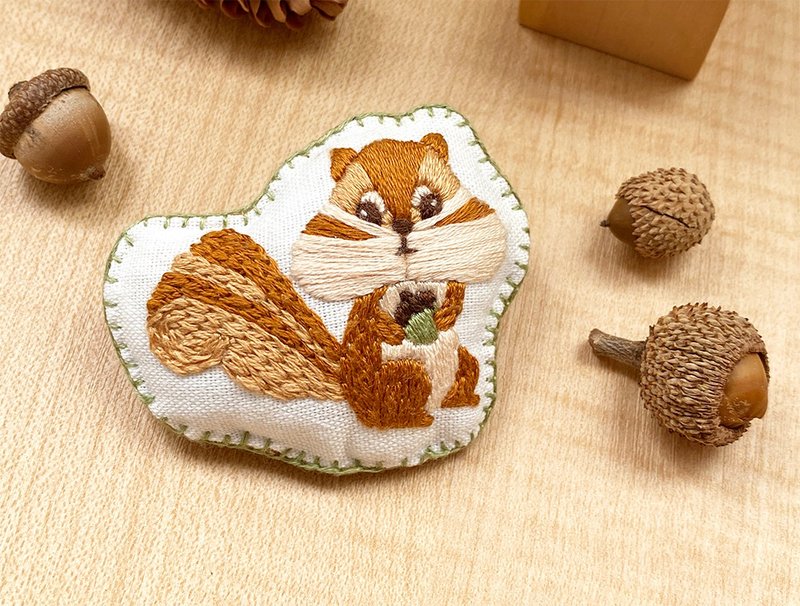 Cute animal embroidery material set series - food squirrel - Knitting, Embroidery, Felted Wool & Sewing - Cotton & Hemp 