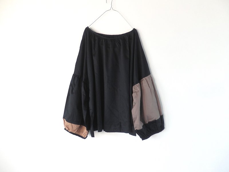 [New Autumn] Color combination blouse/Grage - Women's Tops - Cotton & Hemp Black