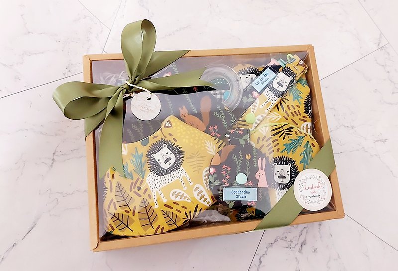 Mid-Moon Gift Box [Animal Forest Series] Gift Box Set of Six-Bib Peace Talisman Bag Soother Pacifier Chain - ของขวัญวันครบรอบ - ผ้าฝ้าย/ผ้าลินิน 