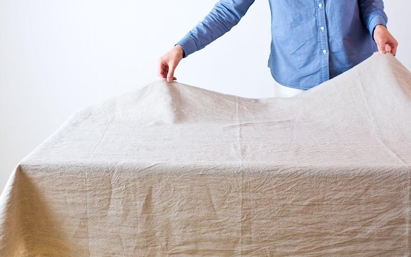 [Custom-made] 110 × 140cm organic linen tablecloths (Unbleached: beige) - เฟอร์นิเจอร์อื่น ๆ - ผ้าฝ้าย/ผ้าลินิน สีกากี