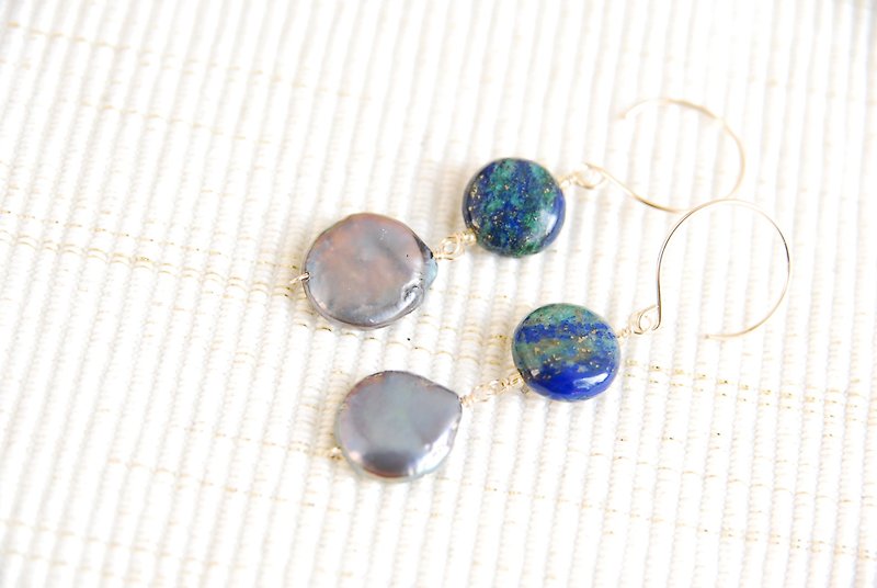 Coin type stone earrings azu malachite (14 kgf) - ต่างหู - เครื่องเพชรพลอย สีน้ำเงิน