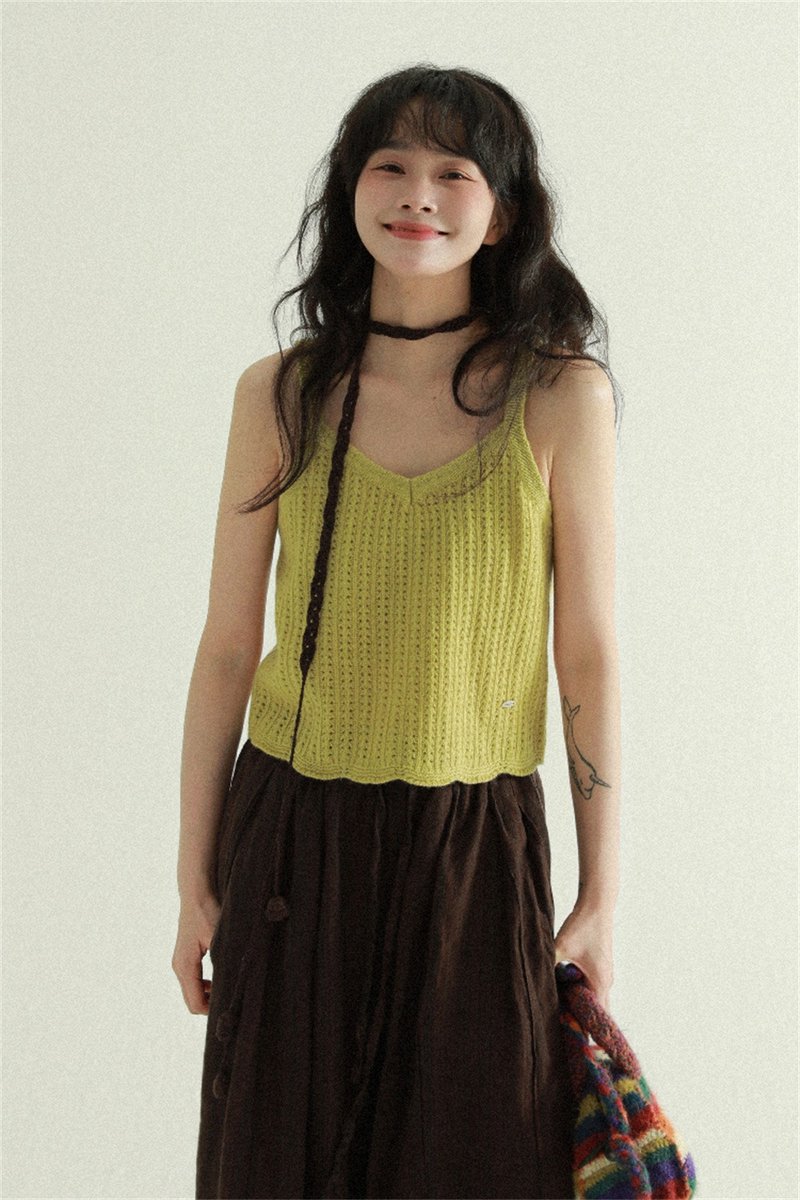 Mustard yellow/tea brown 2-color small V-neck knitted spaghetti strap top Japanese wool inner vest one size fits all - Women's Vests - Wool Yellow