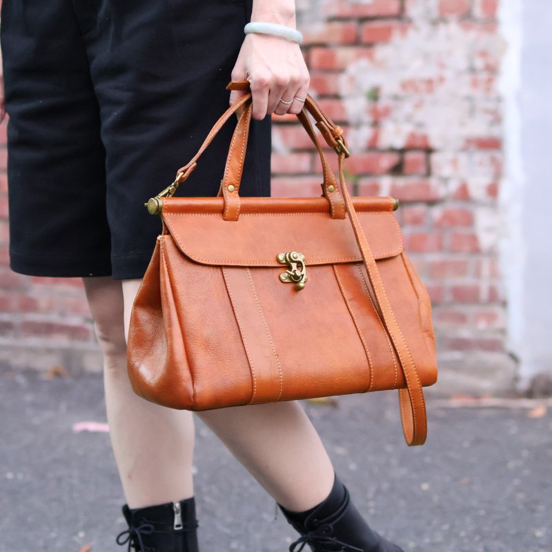 L.I.S本革工坊 | 經典旅人城市包 手提包/側背包 生日禮 聖誕禮物 - 側背包/斜背包 - 真皮 咖啡色