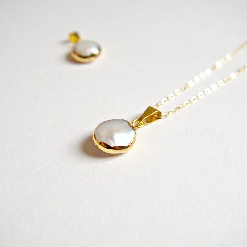 《KeepitPetite》精緻高貴・進口淡水珍珠鍍金吊墜・鍍金項鍊 (40cm / 16吋) • 禮物 - 項鍊 - 寶石 白色
