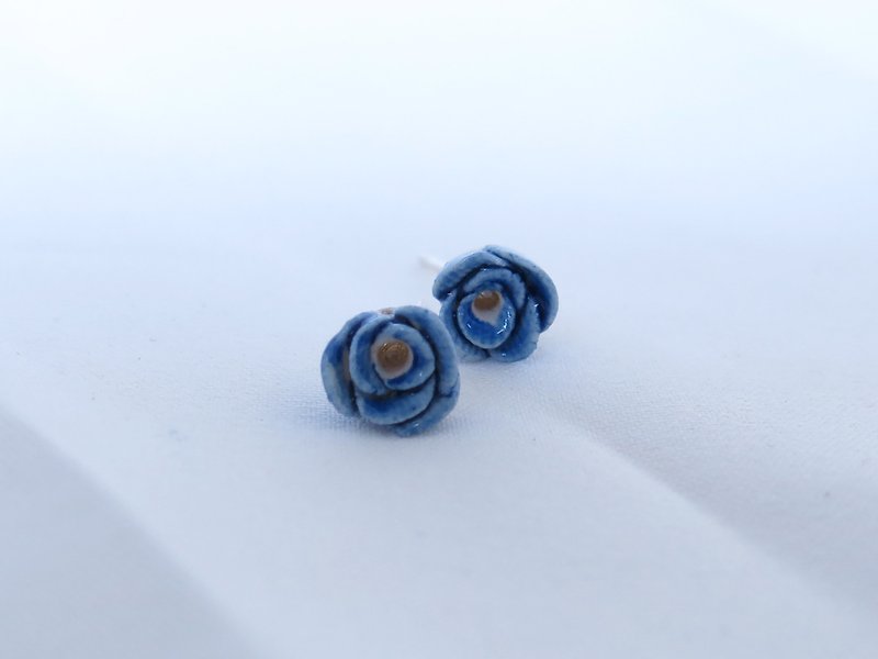 Blue Bonheur blue and white porcelain sterling silver earrings/blue and white porcelain jewelry - Earrings & Clip-ons - Porcelain Blue