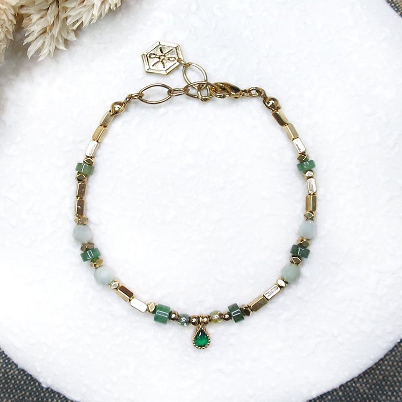 VIIART. New leaf. Jade Aventurine Jade Stone Antique Gold Bronze Bracelet - สร้อยข้อมือ - เครื่องประดับพลอย สีเขียว