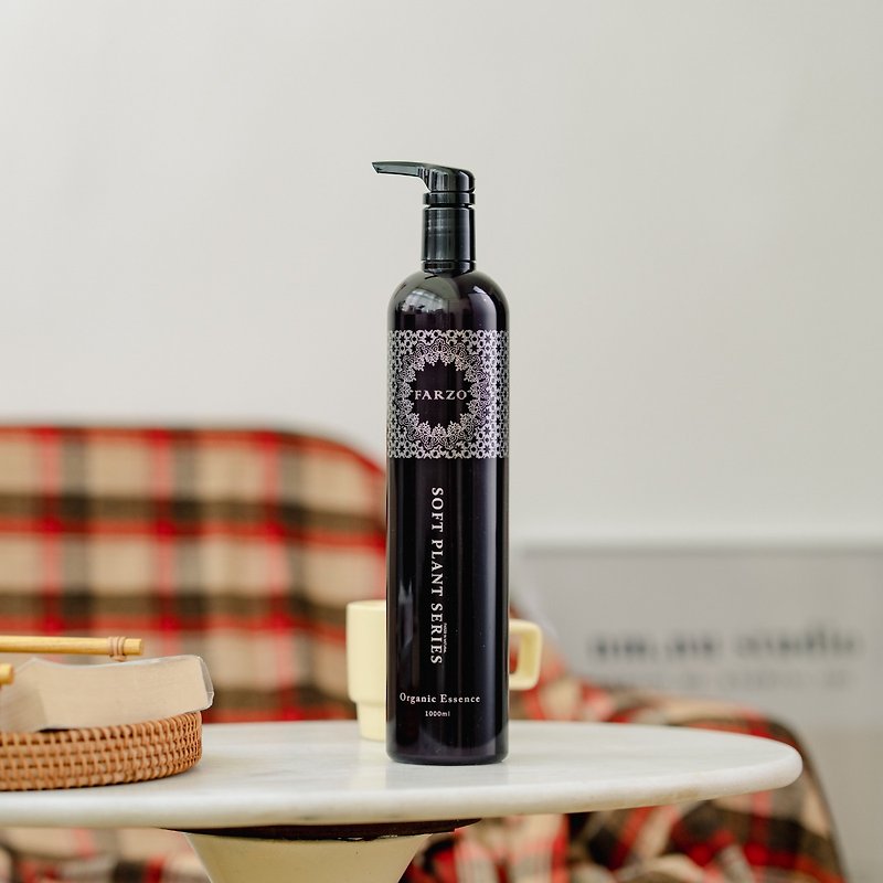 Hinoki essential oil shampoo 1000ml - แชมพู - พืช/ดอกไม้ สีนำ้ตาล
