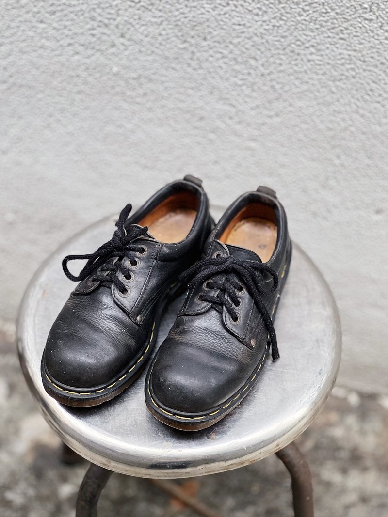 Dr. Martens 經典純黑 真皮牛皮革 厚底馬汀鞋馬丁靴子中筒機車靴 - 男皮鞋 - 真皮 黑色