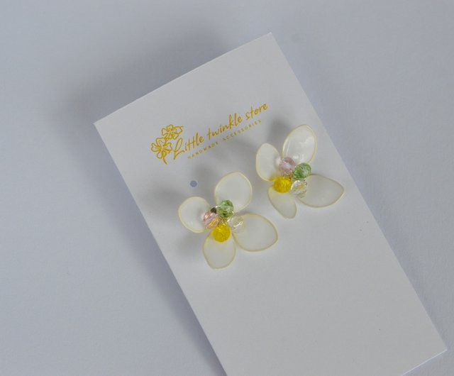 最も信頼できる 紙とレジンで出来たお花のスタッドピアス