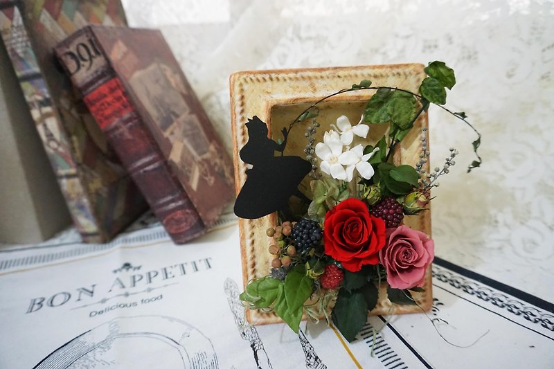 Preserved flowers immortalized flower design flower ceremony - Alice Garden*exchange gifts*Valentine's Day*wedding*birthday gift - ตกแต่งต้นไม้ - พืช/ดอกไม้ สีแดง