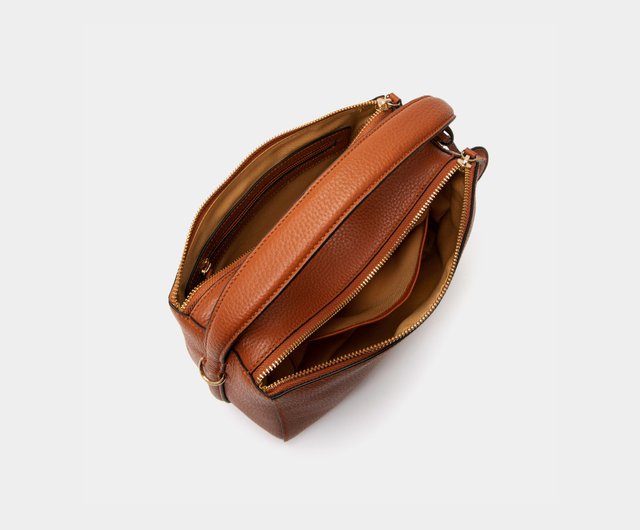 Moonshaft Bucket Bag Full Grain Cowhide leather - Shop Moonshaft