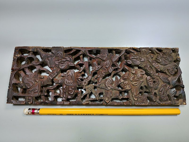 Early Taiwanese old pieces carved eight cents over the sea carvings - ของวางตกแต่ง - ไม้ 