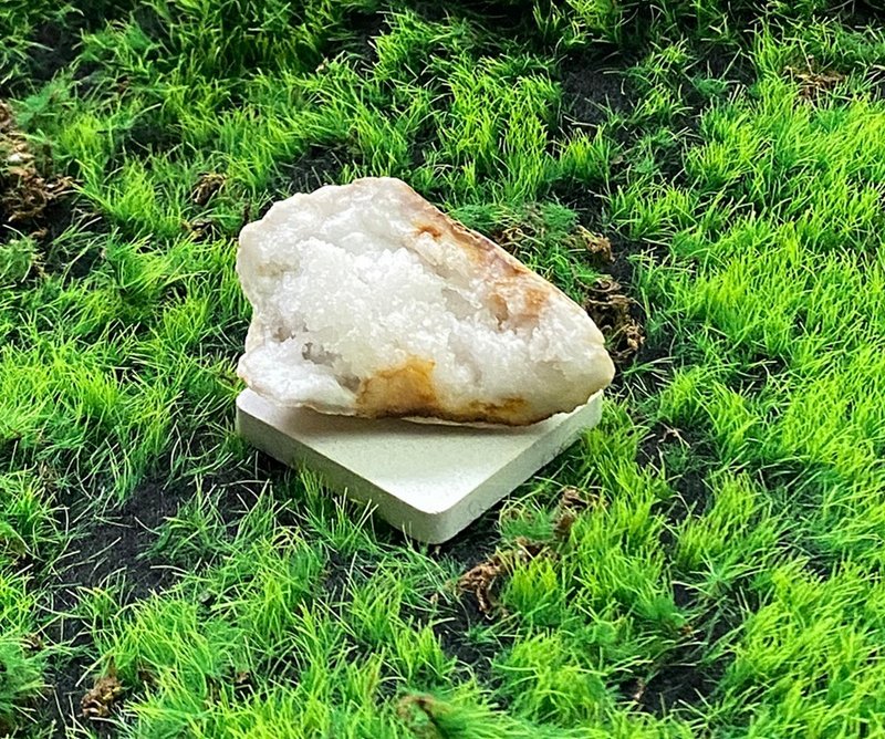 天然原礦可愛冰雪瑪瑙白晶簇 消磁淨化 療癒 開運 淨化 原礦 - 擺飾/家飾品 - 水晶 多色