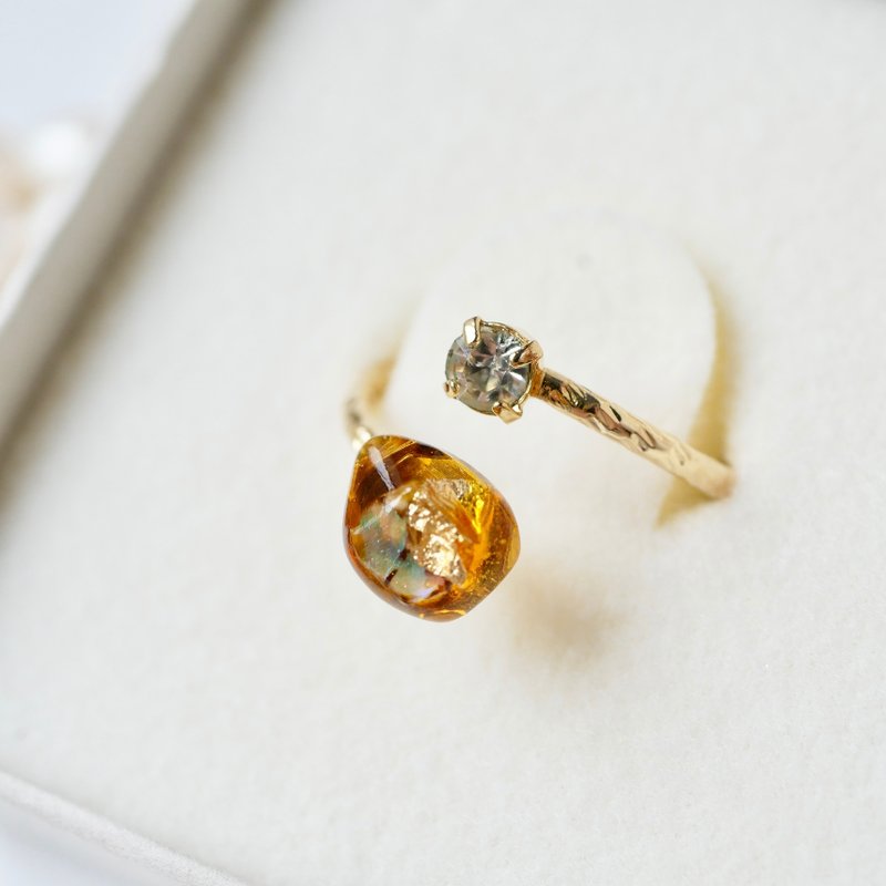 Tortoiseshell glass and real seashell fork ring - แหวนทั่วไป - เปลือกหอย สีนำ้ตาล