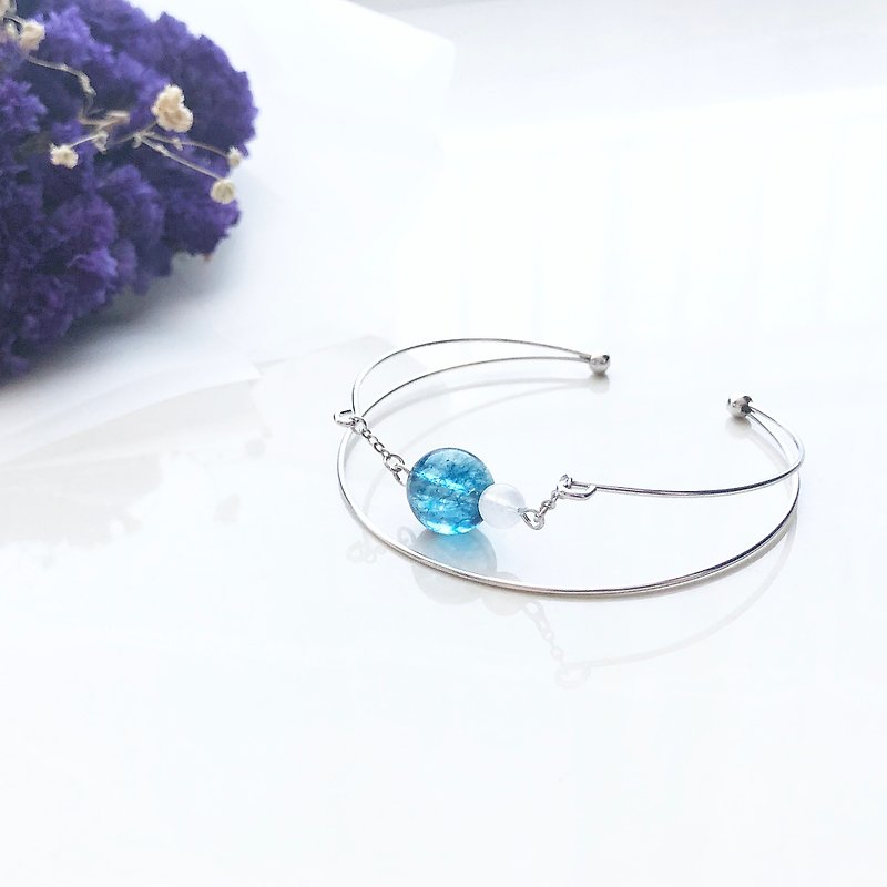 Blue crystal bracelet Blue Moon Stone hand Ngag (alphabet can be added / HH) - Bracelets - Crystal Blue