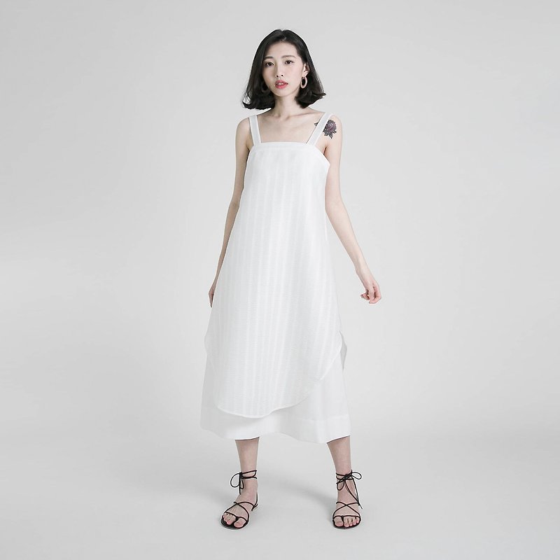 Swish whisper stitching dress _8SF122_ white - ชุดเดรส - ผ้าฝ้าย/ผ้าลินิน ขาว