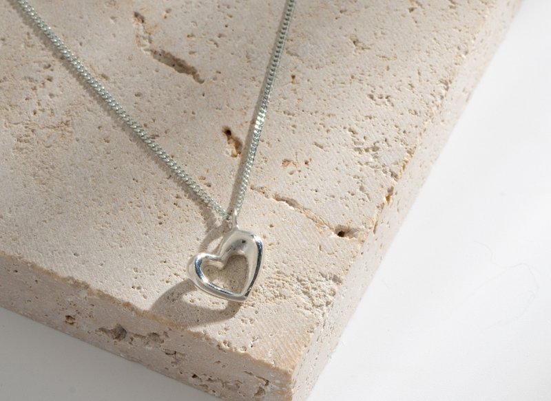 Three-dimensional love necklace/sterling silver/customized/handmade-\| Handmade by Charlene|/ - สร้อยคอ - เงินแท้ สีเงิน