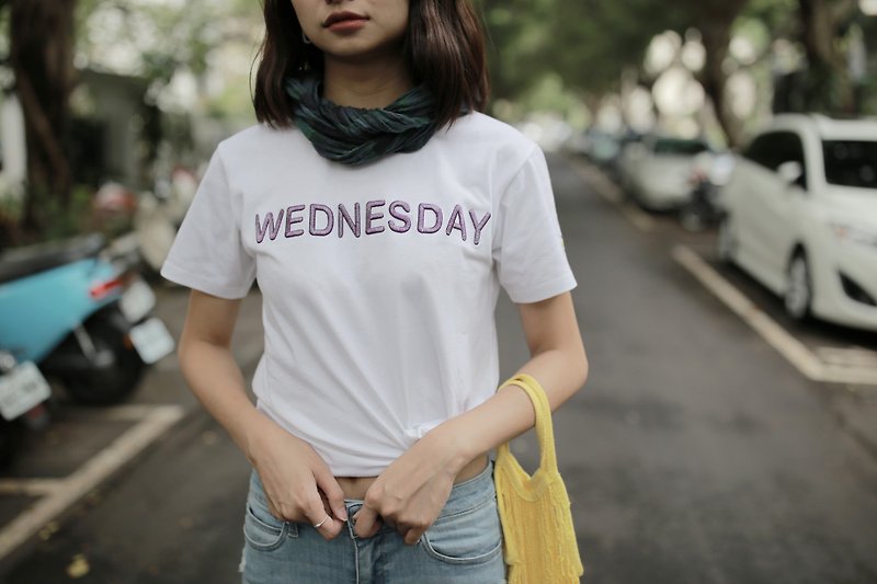 台灣獼猴Wendesday 短袖T恤 - T 恤 - 棉．麻 白色