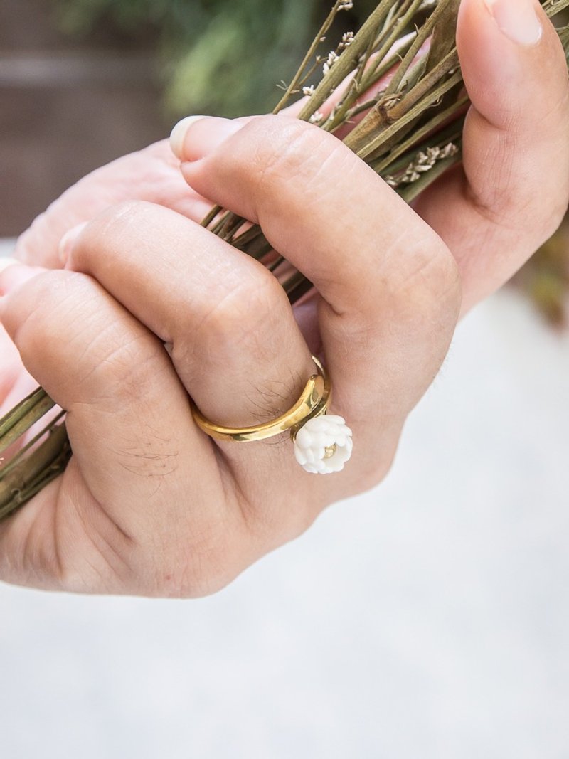 Globe Amaranth ring ~ white porcelain - General Rings - Pottery White