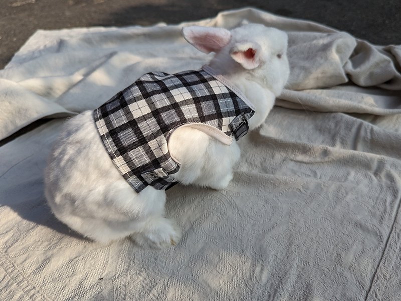 HORA | Clothes | checkered vest - Collars & Leashes - Cotton & Hemp White
