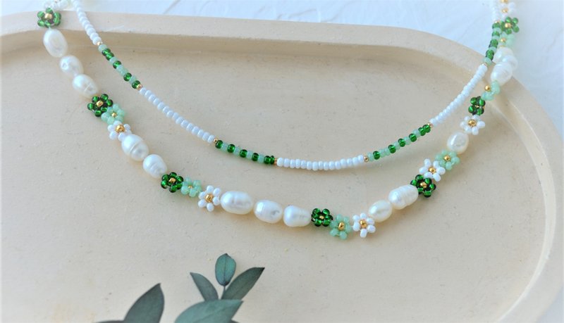 Daisy Beaded Pearl Necklace. Set of2 necklaces.Summer Freshwater Pearl necklace - 項鍊 - 珍珠 綠色