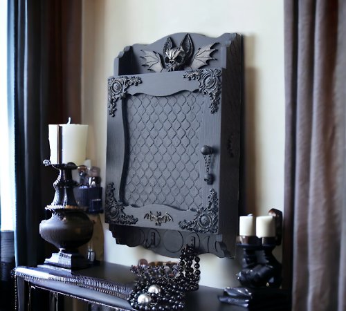HelenRomanenko Gothic Home decor Wall mounted key box with a bat skull key storage
