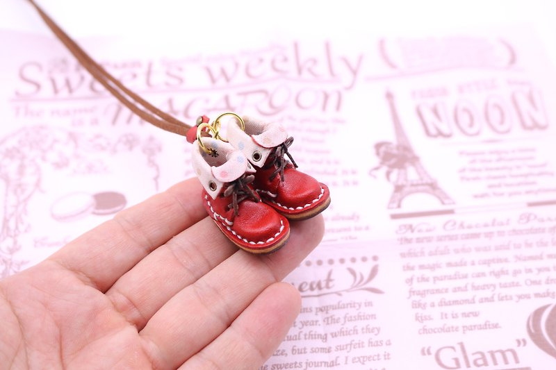 Small leather boot necklace | Strawberry lined - สร้อยคอ - หนังแท้ สีแดง