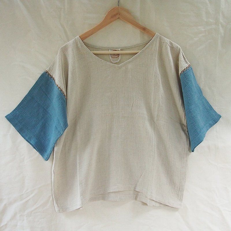 linnil: Indigo sleeve / Almost square blouse - Women's Tops - Cotton & Hemp Blue
