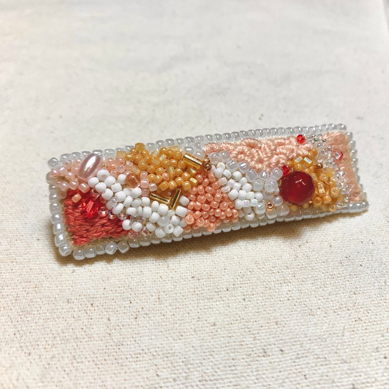 Handmade sewing beads. Afterglow of spring cherry blossoms / Swarovski crystal Japanese beads Japanese Embroidery thread - Hair Accessories - Other Materials 