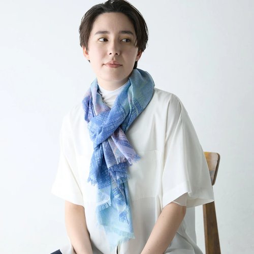 ひな菊コサージュプリントチュニックブラウス （チュニック