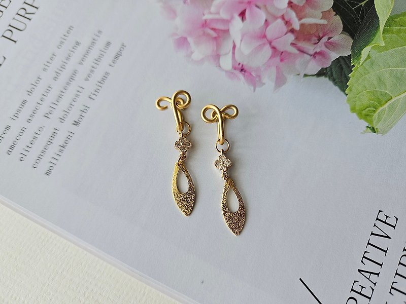【Summer's Promise】~Painless Clip-On, clip-on earrings, ear hooks - Earrings & Clip-ons - Other Materials Gold