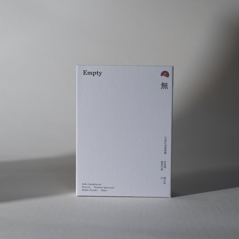 【沉穩細膩】無 Empty  印度紅油貢香檀 香港手工香品 - 香氛/精油/擴香 - 木頭 白色