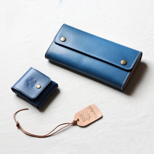 Travel Light 手縫いヌメ革牛革長財布カードケースブルー