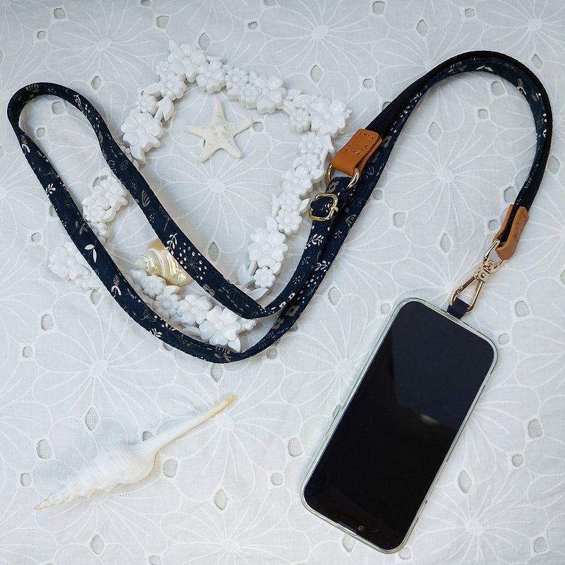 Three-in-one multi-function washable black illustration style Korean cotton mobile phone oblique strap / oblique strap / back rope / - เชือก/สายคล้อง - ผ้าฝ้าย/ผ้าลินิน สีดำ