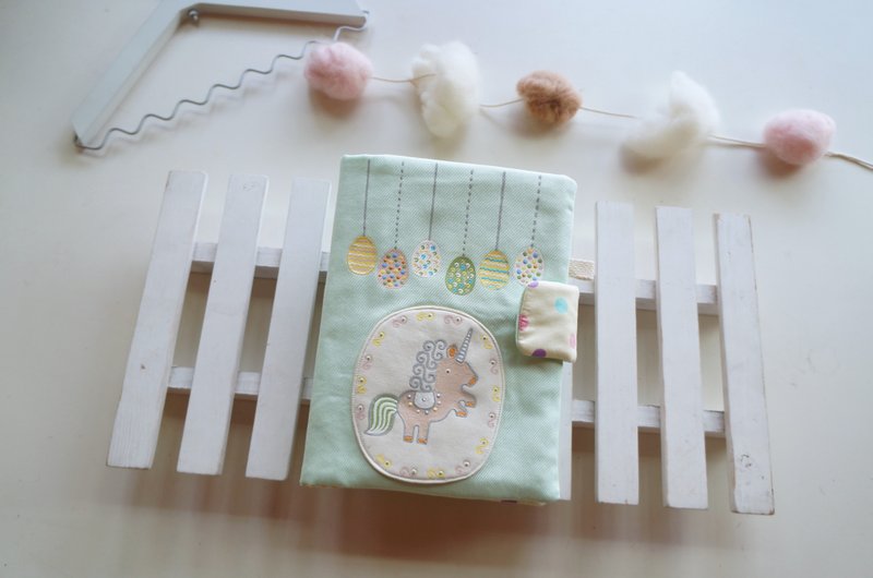 Hand Drawn Eggs Unicorn Baby Mom Manual Set - Other - Cotton & Hemp Green