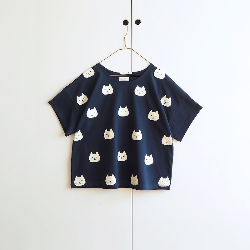 bored cat t-shirt : navy - T 恤 - 棉．麻 藍色