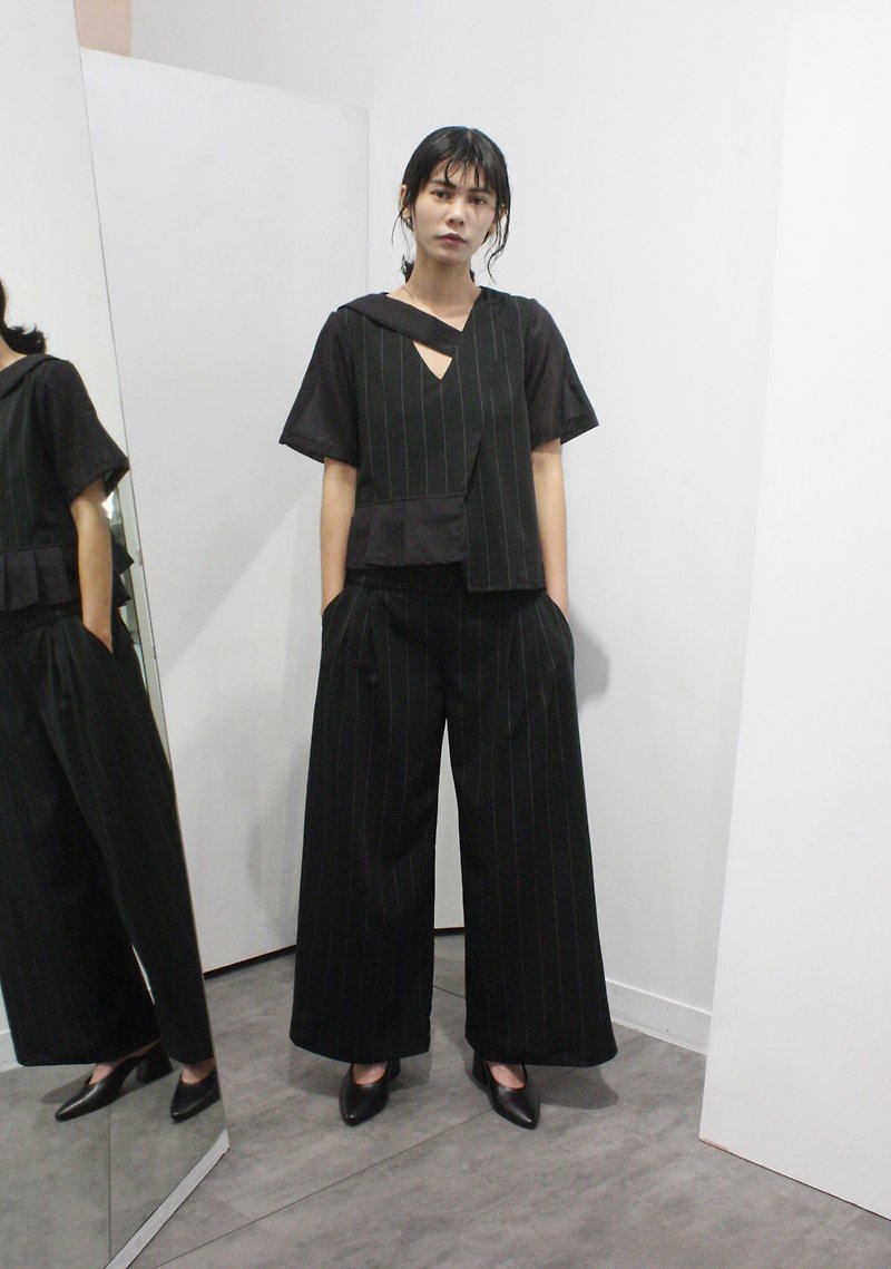 Shoulder line cross shirt - Women's Tops - Polyester Black