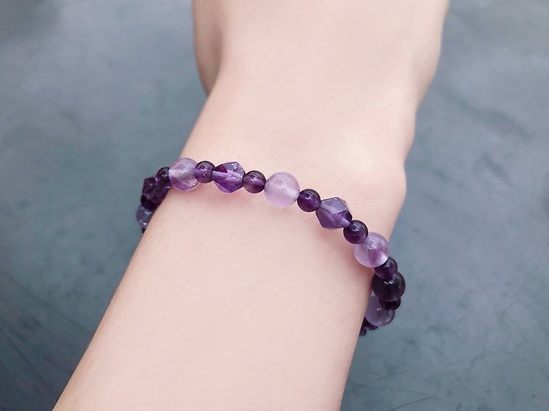 (Ofelia.) Natural Amethyst x Lavender Amethyst Bracelet (J136.Frieda) Natural Stone - Bracelets - Gemstone Purple