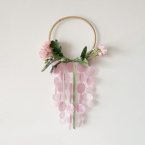 HO’ USE PRE-MADE | Flower Shop Carnation-Large-Pink | Shell Wind Chime Mobile| #2-0273