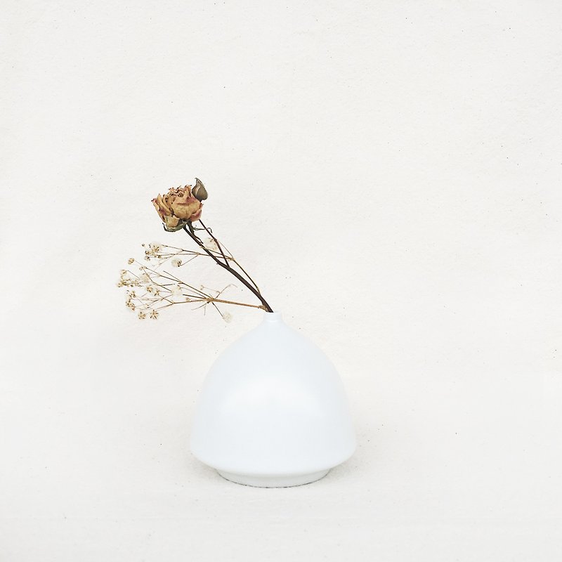 簡約北歐風花器－Half Cylinder白色 - 植栽/盆栽 - 瓷 白色